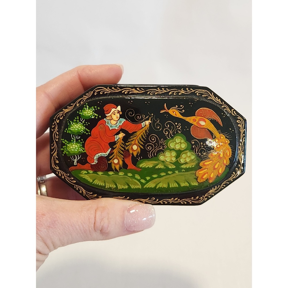 Russian Palekh Lacquer Box 4" x 2.5" Zhar Pritsa Firebird Trinket Box‎ Lovely